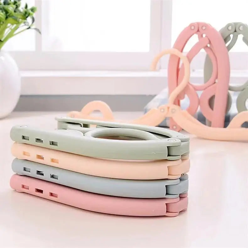 Foldable Portable Clothes Hangers